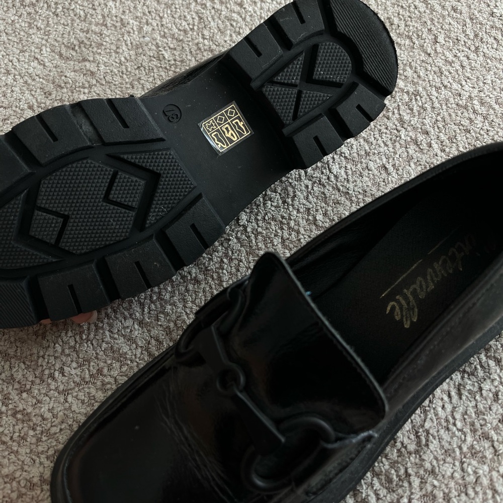 Black Loafers L’intervalle - Picture 4 of 4